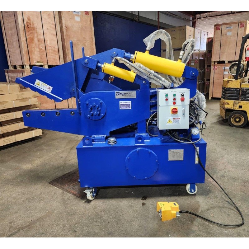 Hydraulic Alligator Shear - 63 Ton Bluedog Wire Strippers