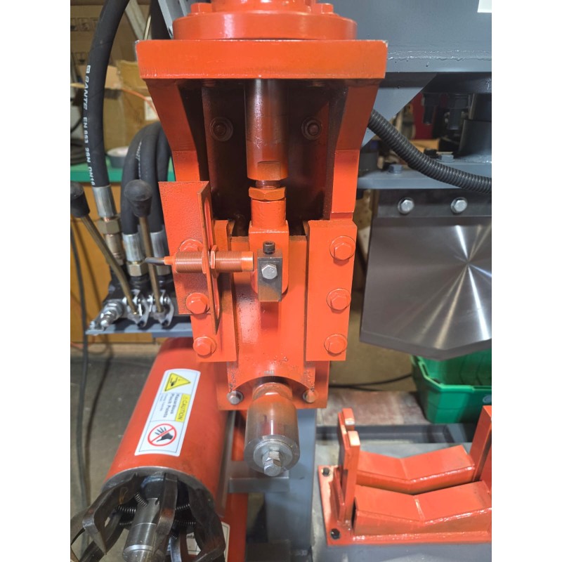 BMC-8 Electric Motor Recycling Machine for Extracting Copper Windings from Scrap Motors