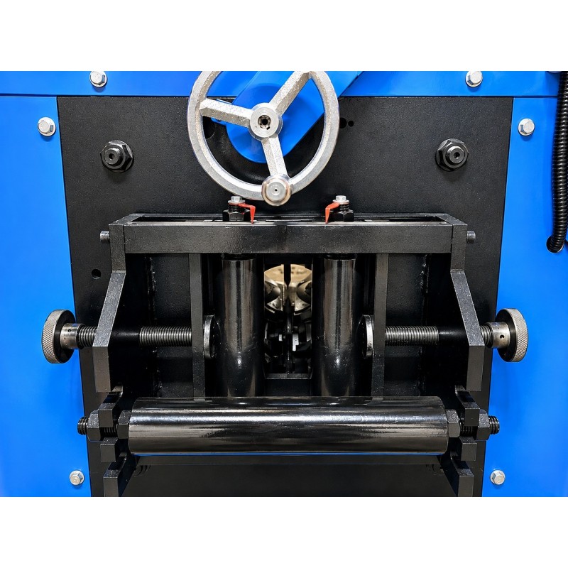 BWS-100-S4 — REVOLUTIONARY 4-SIDED CABLE STRIPPING TECHNOLOGY